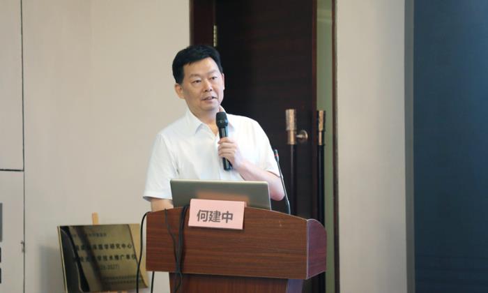 C:\Users\user\Desktop\千人千乡 项目\20250516-17 江西 九江学院附属医院\2025-05-20-眼科-共探眼视光学科新发展 江西省视光学学会新技术研讨会暨九江市第一届眼视光学术研讨会隆重召开\17.JPG